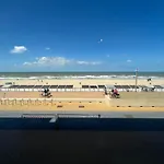 La Brise Et La Mer- Frontaal Zeezicht!